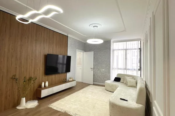 Shtepi ne shitje Apartament ne Tirane, 2+1, Mobilimi E mobiluar, Pagesa 168,000  Euro.