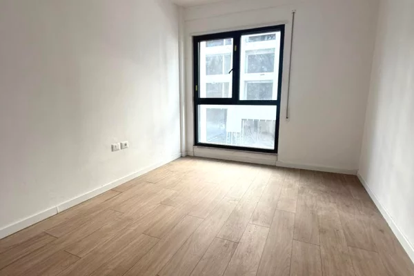 Apartment for rent in Tirana 2+1, Emty