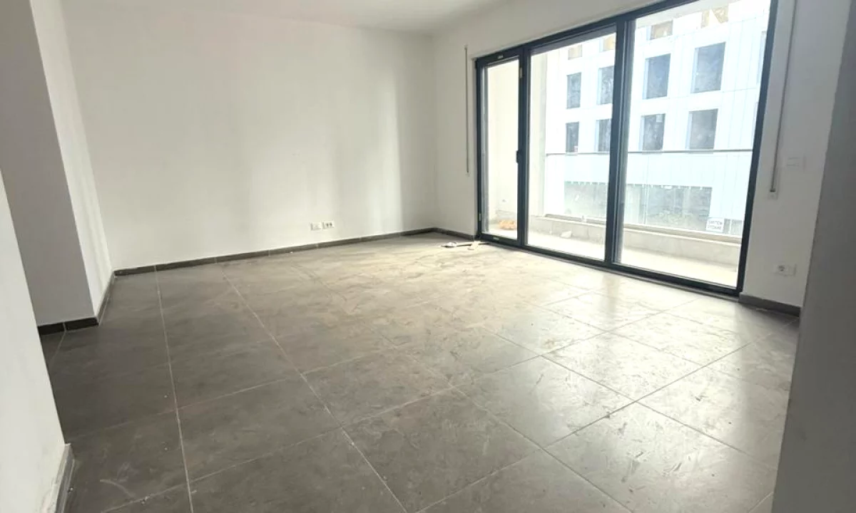 Apartment for rent in Tirana 2+1, Emty