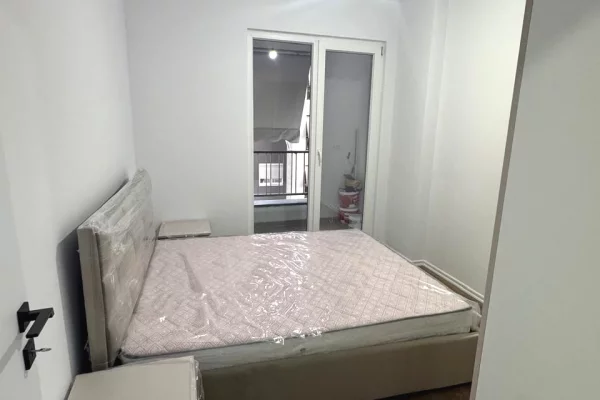 Shtepi me qera Apartament ne Tirane, 2+1, Mobilimi E mobiluar, Pagesa 600  Euro.