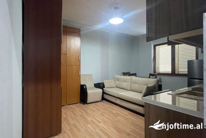 Shtepi me qera 1+1 ne Tirane - 450 Euro