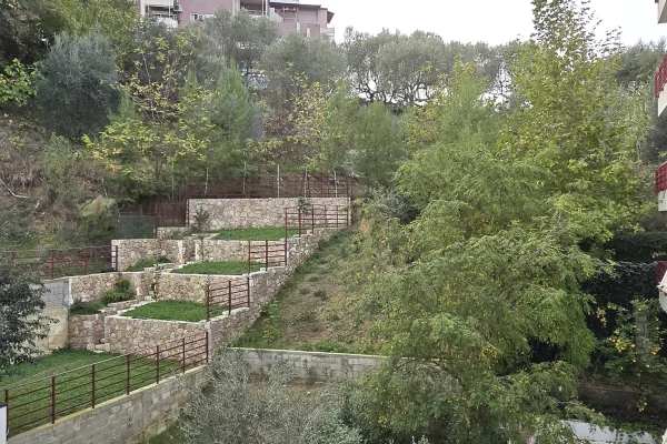 Shtepi me qera Apartament ne Tirane, 2+1, Mobilimi E mobiluar, Pagesa 60,000  Leke.