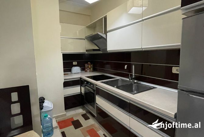 Shtepi me qera 2+1 ne Tirane - 600 Euro
