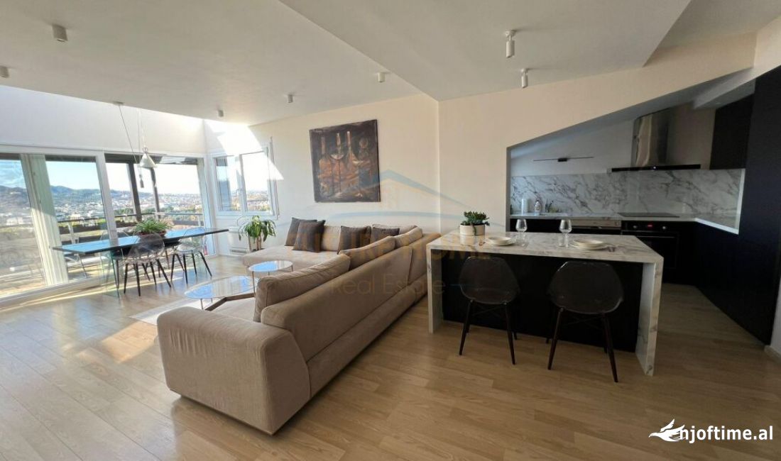 Shtepi ne shitje Apartament ne Tirane, 2+1, Mobilimi E mobiluar, Pagesa 420,000  Euro.