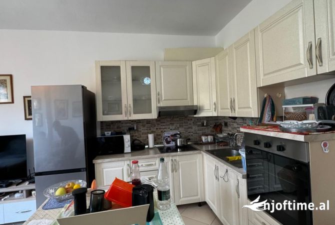 Shtepi ne shitje 1+1 ne Tirane - 150,000 Euro