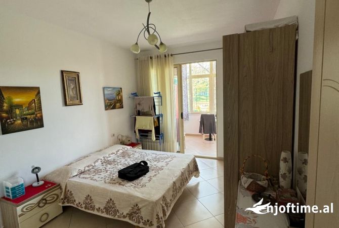 Shtepi ne shitje 1+1 ne Tirane - 150,000 Euro