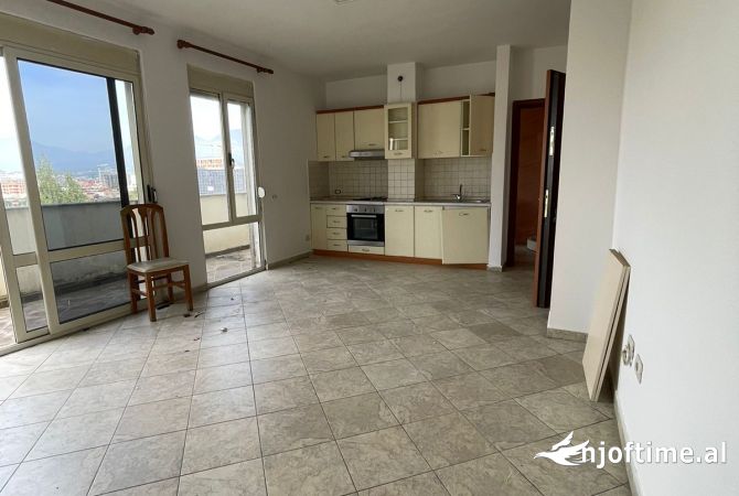 Shtepi ne shitje 1+1 ne Tirane - 135,000 Euro
