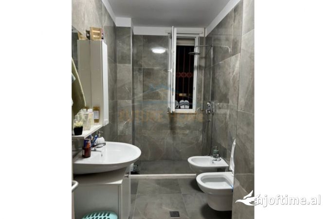 Shtepi ne shitje 1+1 ne Tirane - 110,000 Euro