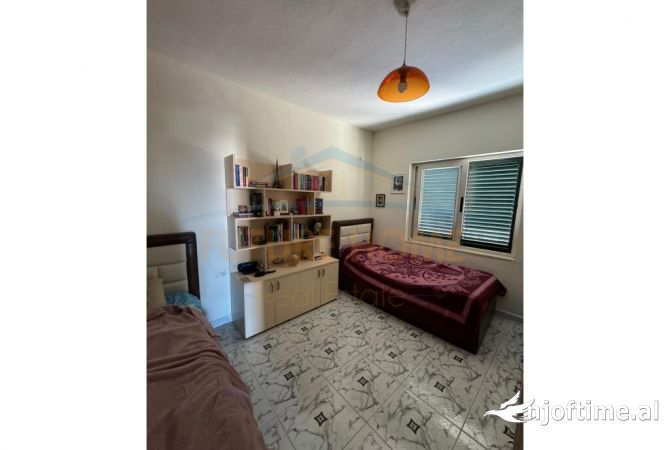 Shtepi ne shitje 2+1 ne Tirane - 130,000 Euro