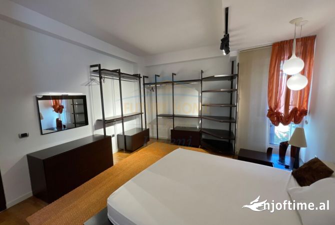 Shtepi me qera Apartament ne Tirane, 3+1, Mobilimi E mobiluar, Pagesa 1,500  Euro.