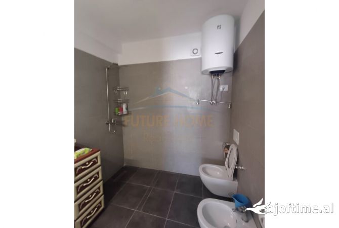 Shtepi ne shitje Apartament ne Tirane, 2+1, Mobilimi E mobiluar, Pagesa 149,000  Euro.