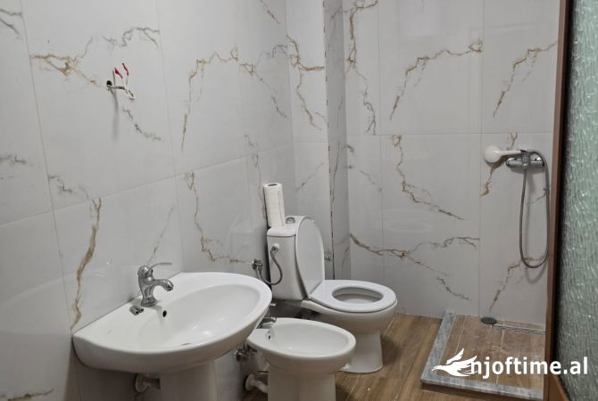 Shtepi ne shitje 1+1 ne Tirane - 90,000 Euro