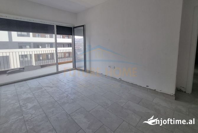 Shtepi ne shitje Apartament ne Tirane, 2+1, Mobilimi Bosh, pa mobiluar, Pagesa 140,000  Euro.