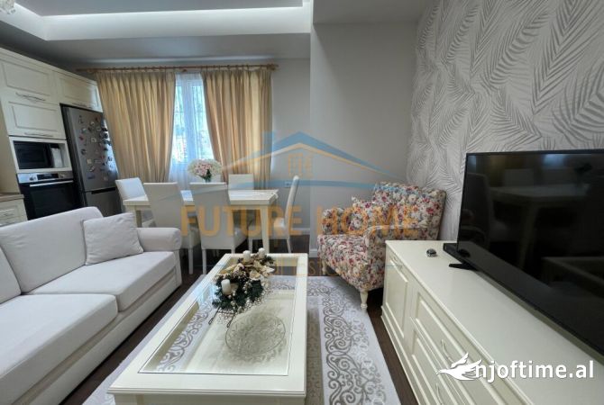 Shtepi me qera 2+1 ne Tirane - 1,200 Euro