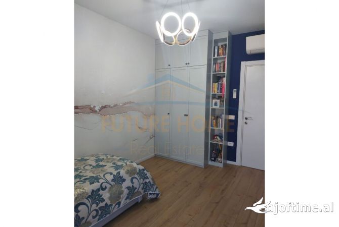 Shtepi me qera 2+1 ne Tirane - 720 Euro