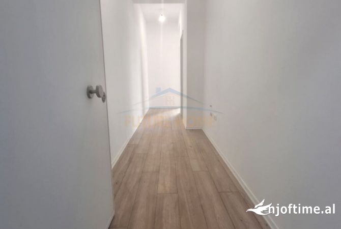 Shtepi ne shitje 1+1 ne Tirane - 90,000 Euro