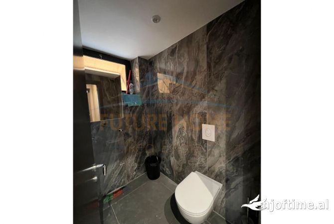 Shtepi ne shitje Apartament ne Tirane, 2+1, Mobilimi Bosh, pa mobiluar, Pagesa 200,000  Euro.