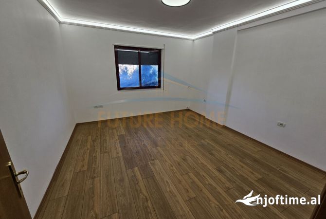 Shtepi ne shitje Apartament ne Tirane, 2+1, Mobilimi Bosh, pa mobiluar, Pagesa 260,000  Euro.
