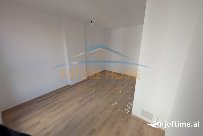 Shtepi ne shitje Apartament ne Tirane, 1+1, Mobilimi Bosh, pa mobiluar, Pagesa 77,000  Euro.