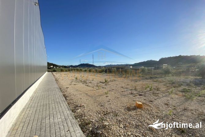 Ambient biznesi ne shitje 1+1 ne Tirane - 2,208,000 Euro
