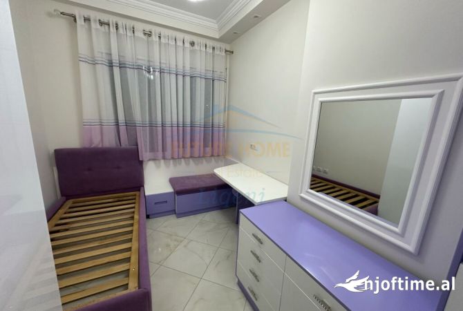 Shtepi ne shitje Apartament ne Tirane, 3+1, Mobilimi E mobiluar, Pagesa 227,000  Euro.