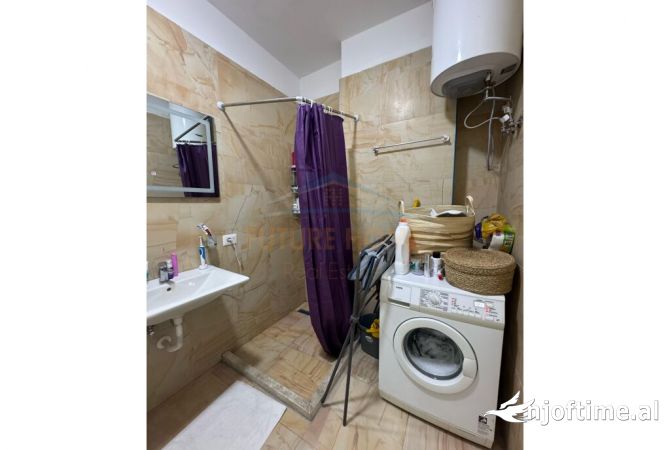 Shtepi ne shitje Apartament ne Tirane, 2+1, Mobilimi E mobiluar, Pagesa 210,000  Euro.