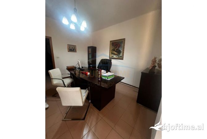 Shtepi ne shitje 2+1 ne Tirane - 310,000 Euro