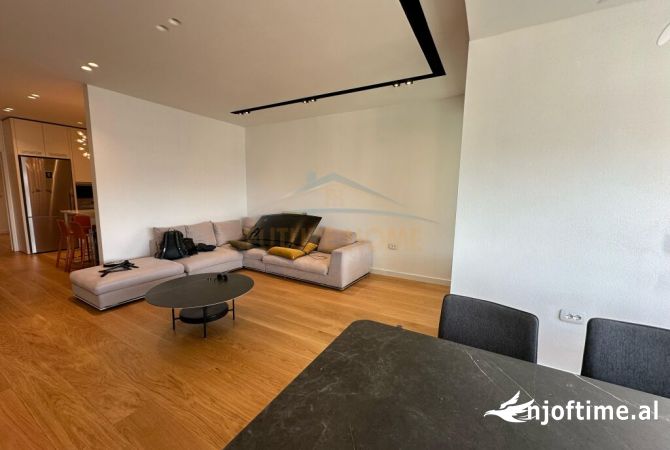 Shtepi me qera Apartament ne Tirane, 3+1, Mobilimi E mobiluar, Pagesa 2,500  Euro.