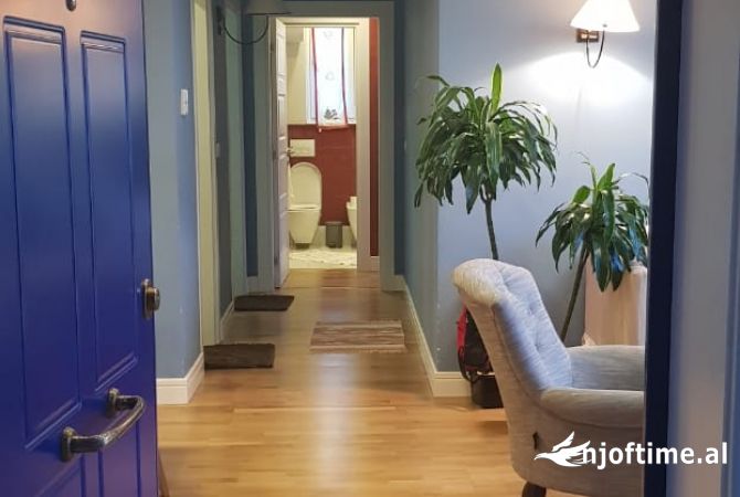 Shtepi me qera 3+1 ne Tirane - 1,200 Euro