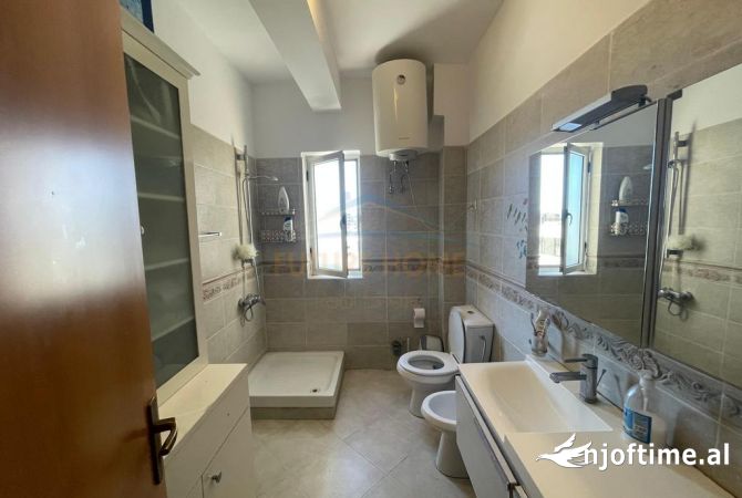Shtepi ne shitje 3+1 ne Tirane - 185,000 Euro