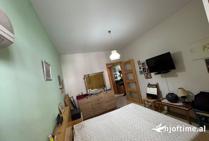 Shtepi ne shitje 2+1 ne Tirane - 250,000 Euro