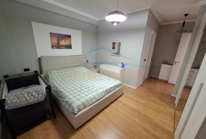 Shtepi me qera 2+1 ne Tirane - 800 Euro