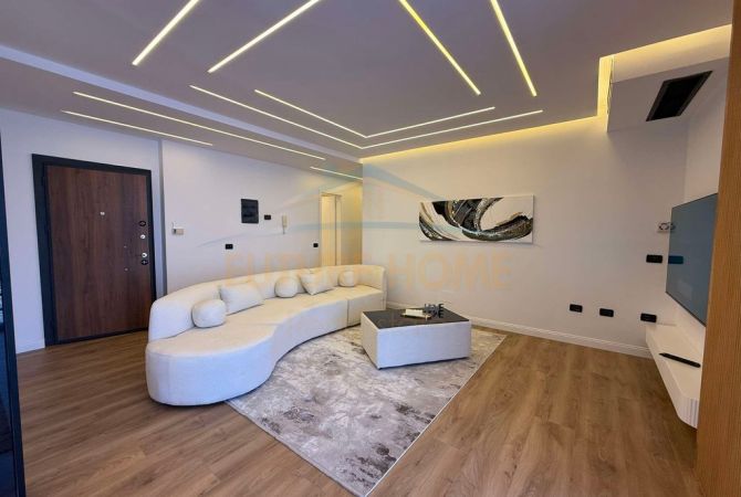 Shtepi ne shitje 2+1 ne Tirane - 348,000 Euro
