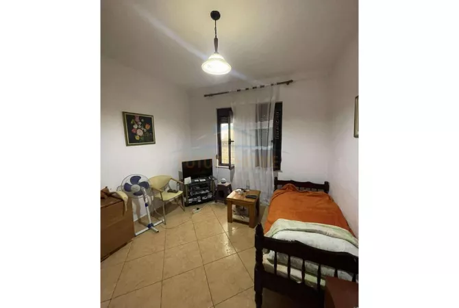 Shtepi ne shitje 2+1 ne Tirane - 160,000 Euro