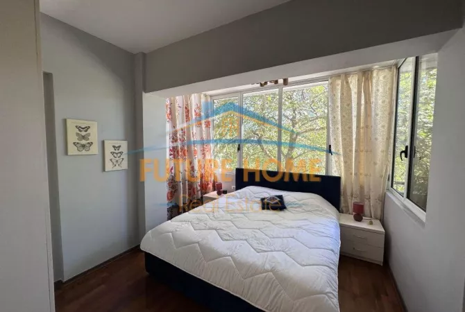 Shtepi ne shitje Apartament ne Tirane, 2+1, Mobilimi E mobiluar, Pagesa 185,000  Euro.