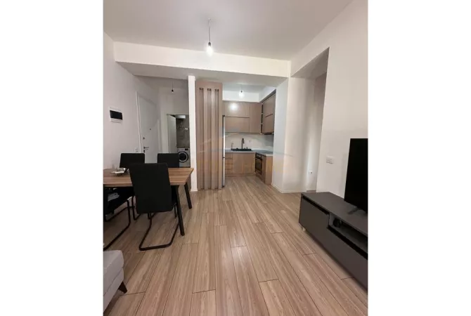 Shtepi ne shitje Apartament ne Tirane, 2+1, Mobilimi E mobiluar, Pagesa 135,000  Euro.