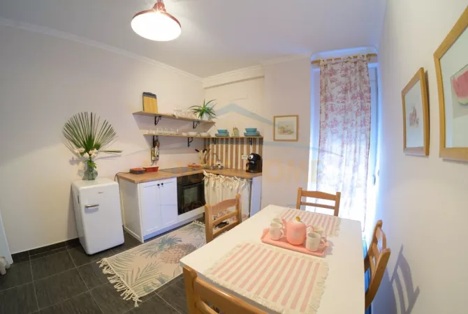 Shtepi ne shitje 2+1 ne Tirane - 250,000 Euro