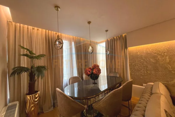 Shtepi ne shitje 3+1 ne Tirane - 390,000 Euro