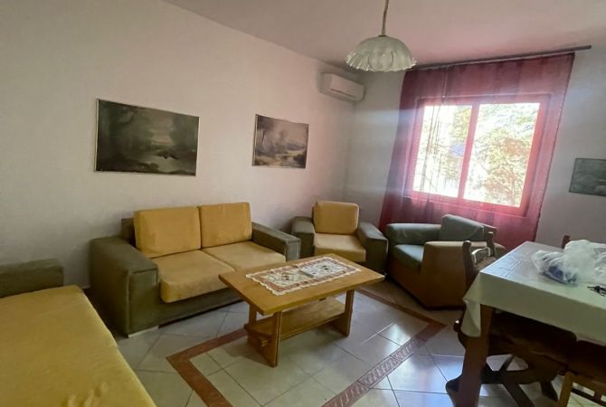 Shtepi me qera 1+1 ne Tirane - 350 Euro