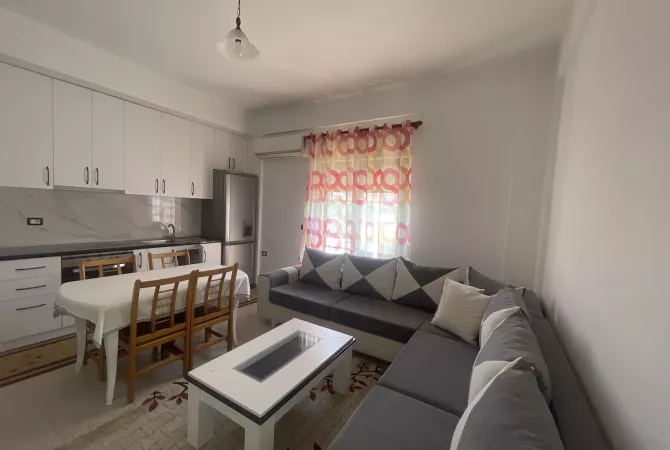 Shtepi me qera 1+1 ne Tirane - 40,000 Leke