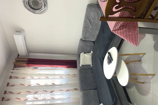 Shtepi me qera 1+1 ne Tirane - 330 Euro