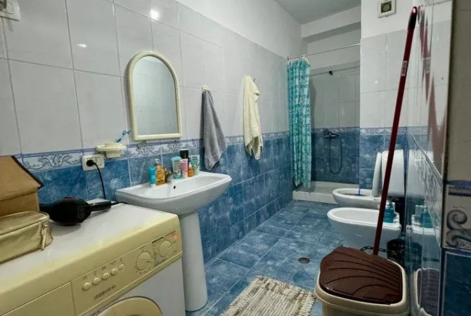 Shtepi me qera 1+1 ne Tirane - 45,000 Leke
