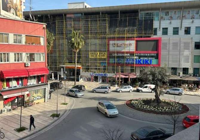 Ambient biznesi me qera 1+1 ne Durres - 650 Euro