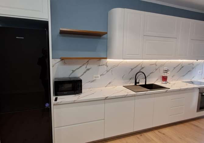 Shtepi ne shitje Apartament ne Tirane, 1+1, Mobilimi E mobiluar, Pagesa 165,000  Euro.