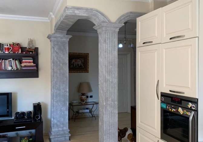 Shtepi ne shitje Apartament ne Tirane, 2+1, Mobilimi E mobiluar, Pagesa 160,000  Euro.