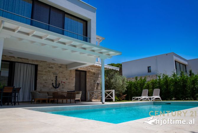 Shtepi ne shitje 4+1 ne Durres - 1,200,000 Euro