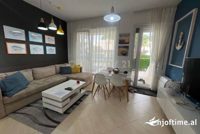 Shtepi ne shitje Apartament ne Durres, 2+1, Mobilimi E mobiluar, Pagesa 250,000  Euro.