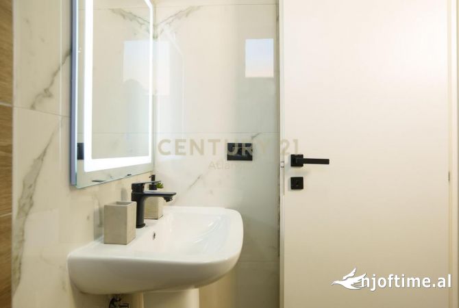 Shtepi ne shitje Apartament ne Durres, Garsoniere, Mobilimi E mobiluar, Pagesa 47,000  Euro.