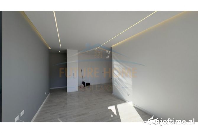 Shtepi ne shitje Apartament ne Tirane, 2+1, Mobilimi Bosh, pa mobiluar, Pagesa 240,000  Euro.