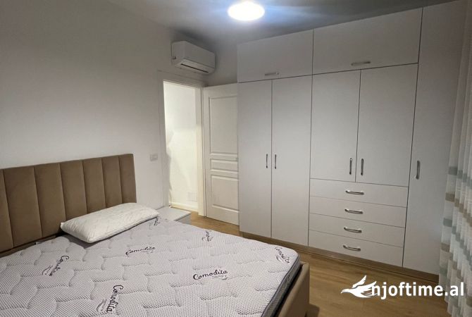 Shtepi me qera 2+1 ne Tirane - 650 Euro